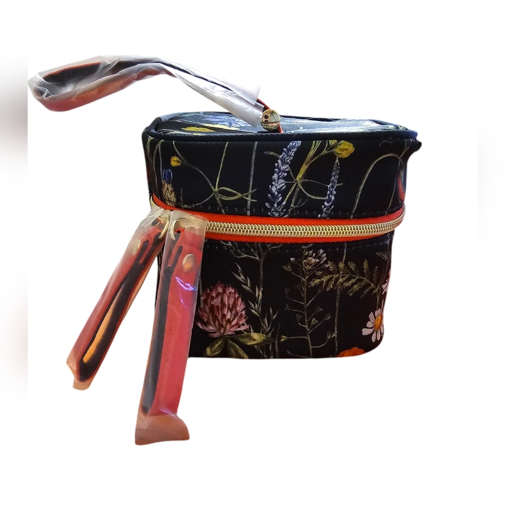 Estée Lauder Travel Cosmetic Bag